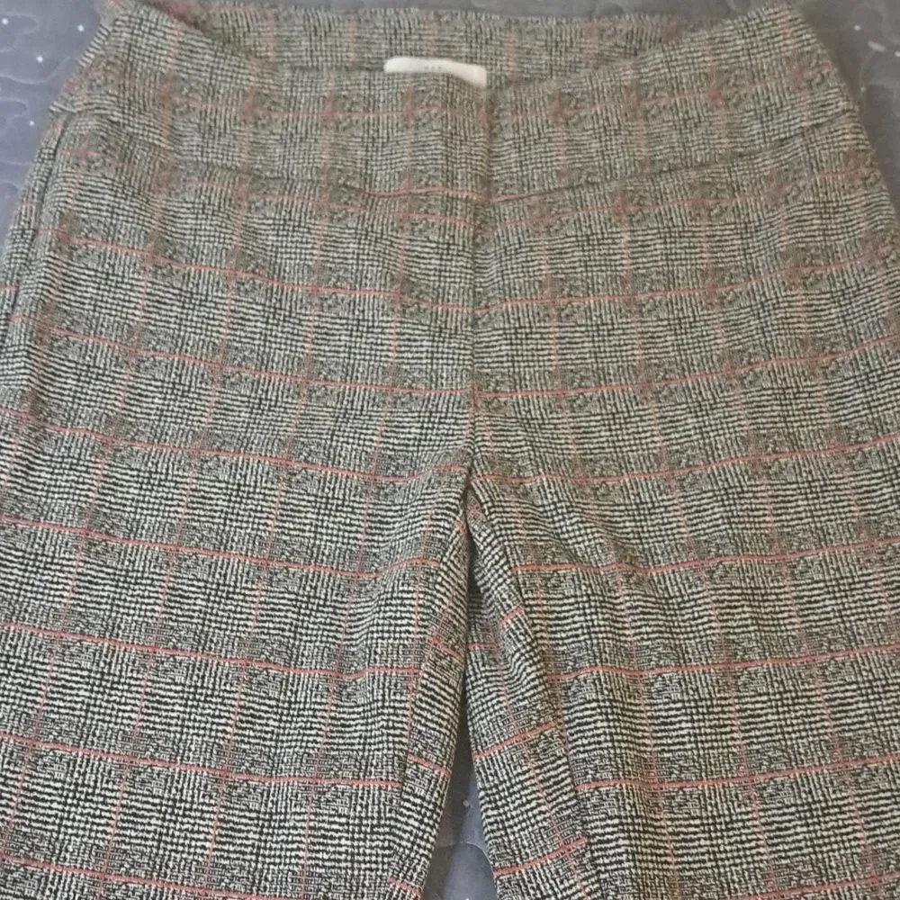 New Directions pull on pants size 8